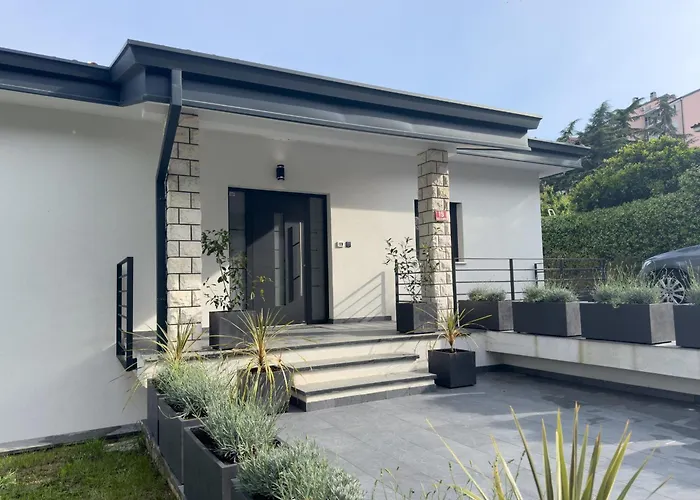 Διαμέρισμα Maris *